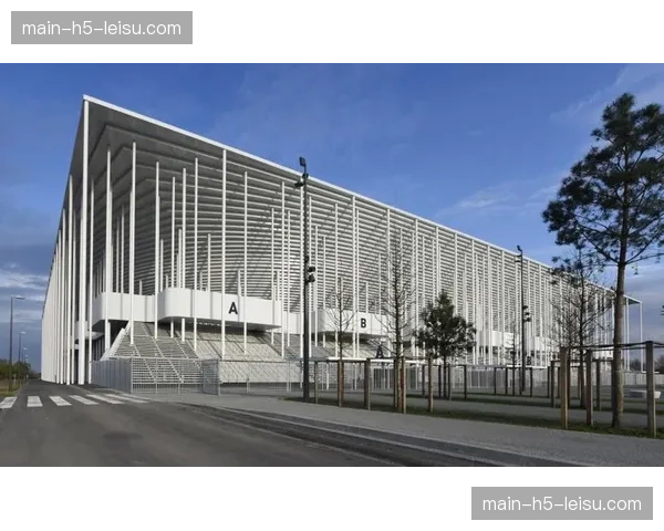 新波尔多球场建设项目获市议会最终投票通过